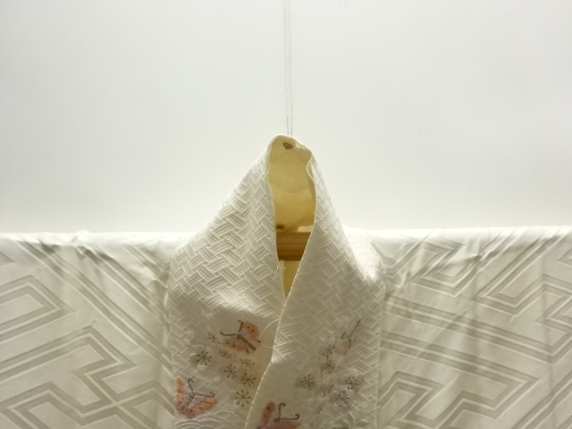  蝶模様振袖用長襦袢（刺繍衿付）